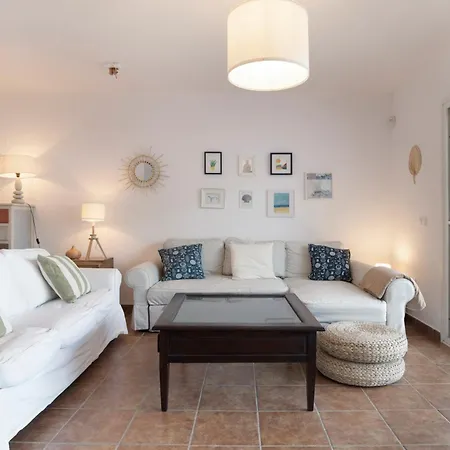 Nueve Pies Surfhouse Increibles Apartman